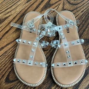 Steve Madden studded jellies